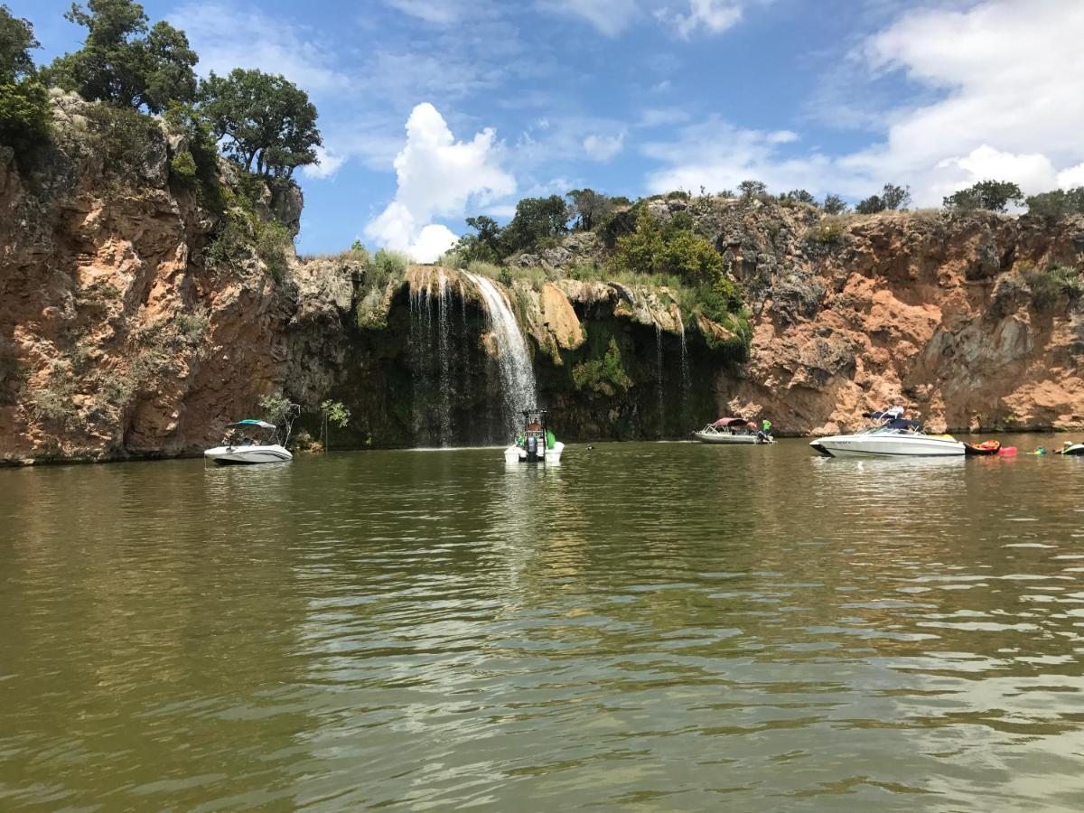 Oasis Lake Buchanan Bluffton ภายนอก รูปภาพ