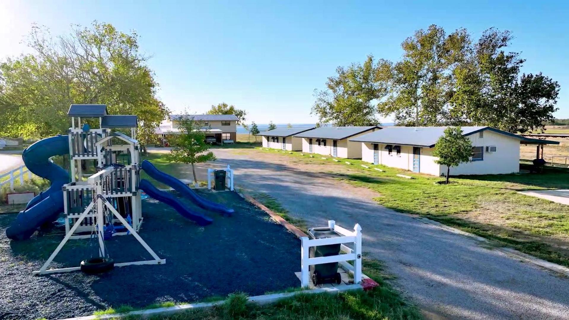 Oasis Lake Buchanan Bluffton ภายนอก รูปภาพ